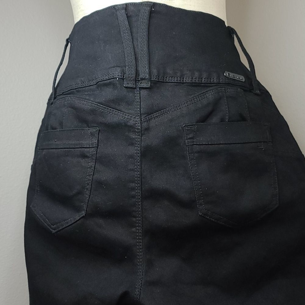 JR. PLUS SIZE ELLA JEANS 👖 😍 - Picture 7 of 12